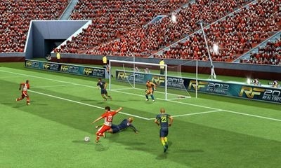 Real Football 2013 Android Game Image 1