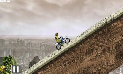 Crazy City Moto Android Game Image 2